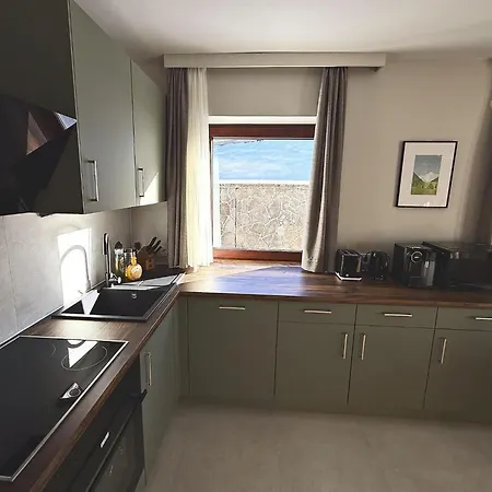 Ferienhaus Alpenchalet Berggold - With Panoramic Views Tulfes