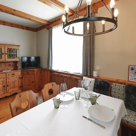 Alpenchalet Berggold - With Panoramic Views Ferienhaus Tulfes
