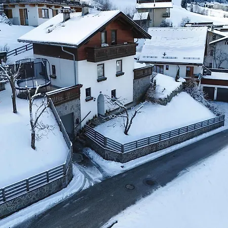 Alpenchalet Berggold - With Panoramic Views Ferienhaus Tulfes