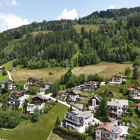 Alpenchalet Berggold - With Panoramic Views Ferienhaus